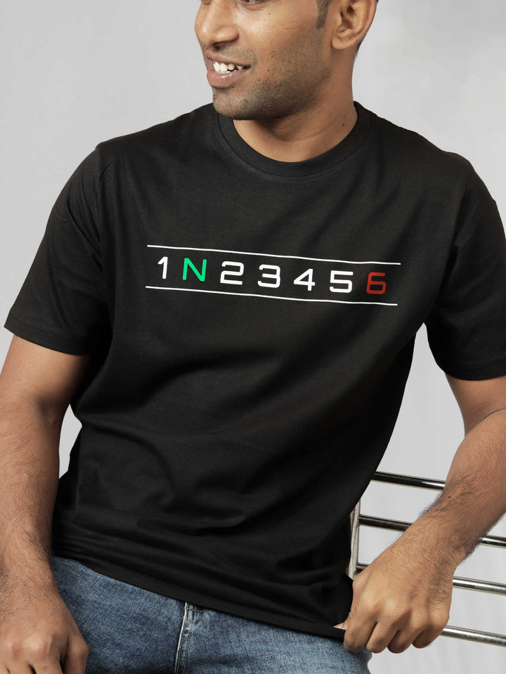 gear-1n23456-printed-t-shirt-sold-through-online-by-the-leopard-for-bike-or-motorcycle-and-car-enthusiasts-who-love-to-ride-in-india