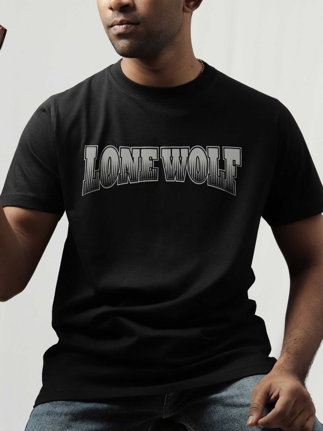 lone-wolf-printed-t-shirt-sold-through-online-by-the-leopard-for-bike-or-motorcycle-and-car-enthusiasts-who-love-to-ride-in-india