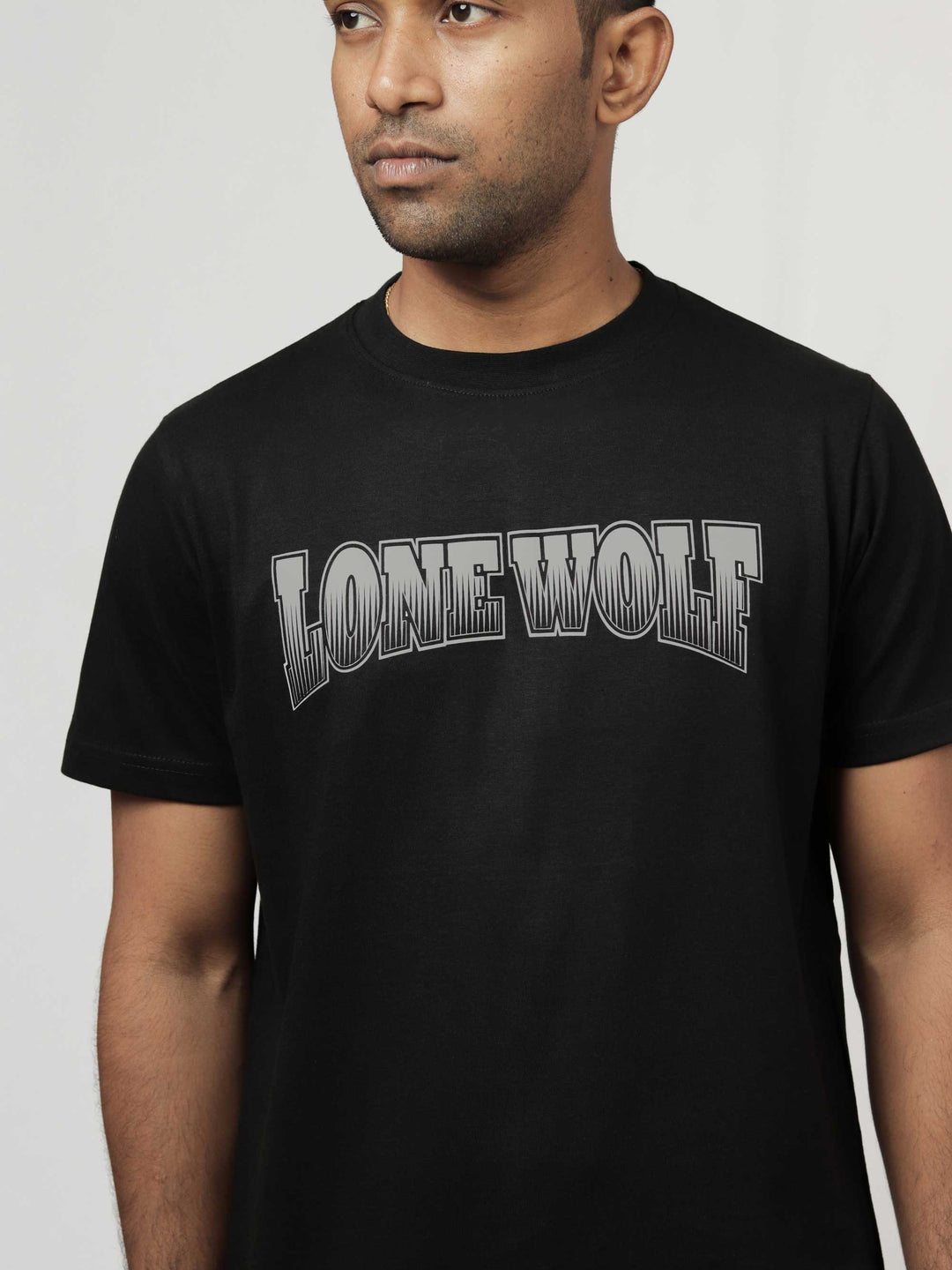 lone-wolf-printed-t-shirt-sold-through-online-by-the-leopard-for-bike-or-motorcycle-and-car-enthusiasts-who-love-to-ride-in-india